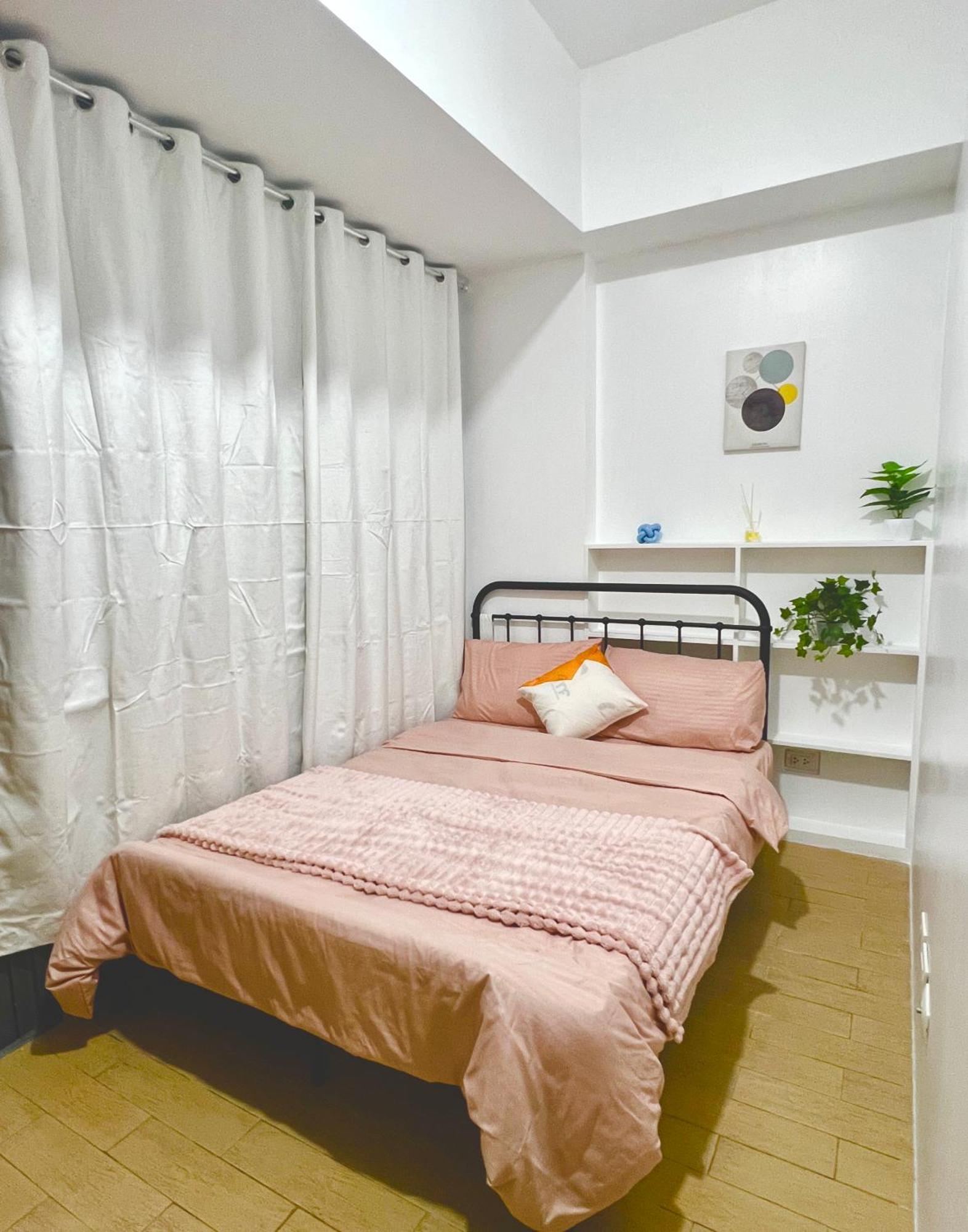 Aparthotel 2 Bedroom 81 Newport Unit At Naia Terminal 3 *